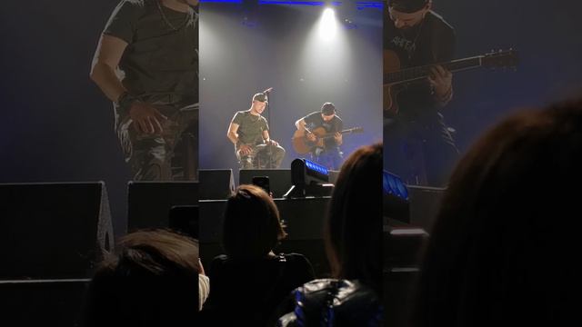 Бумбокс - Плющ. Париж, 29.11.22 смотреть онлайн