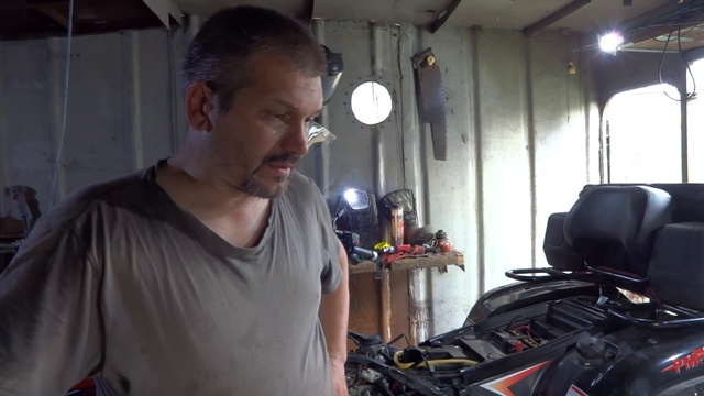 Пробег 1040, делаем ТО. смотреть онлайн
