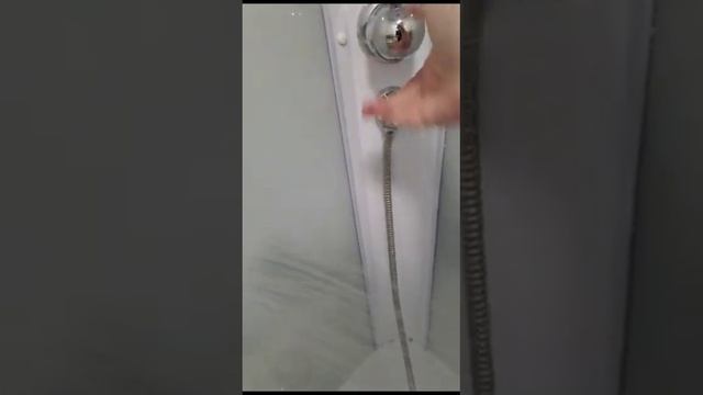 Как открыть воду в душевой кабине. смотреть онлайн