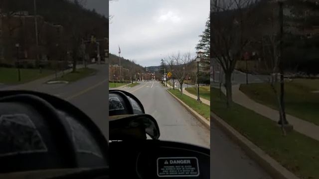 Engine 5 responding to structure fire in renovo смотреть онлайн