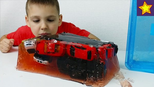 Машинки Игрушки в Желе Делаем Желейные машинки Cars toys in Jelly