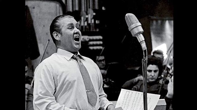 Stora Tuna kyrkogård: Jussi Björling смотреть онлайн