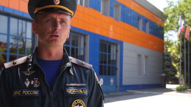 Севастопольские огнеборцы МЧС ликвидировали пожар в заброшенном строении по улице Оборонная смотреть онлайн