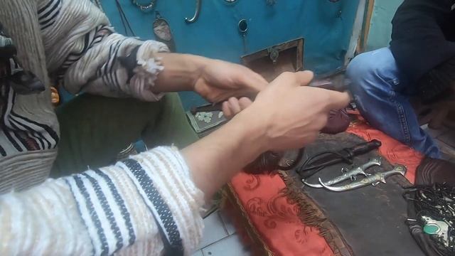Эс - Сувейра | Дегустация напитка из сахарного тростника | Варенные улитки | Торговля на рынке смотреть онлайн
