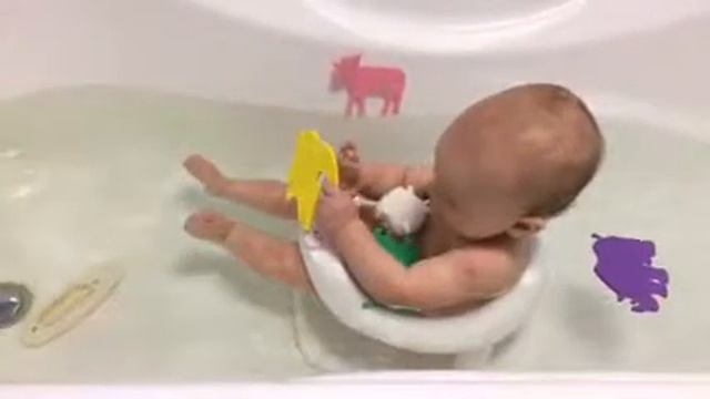 Кресло для купания смотреть онлайн