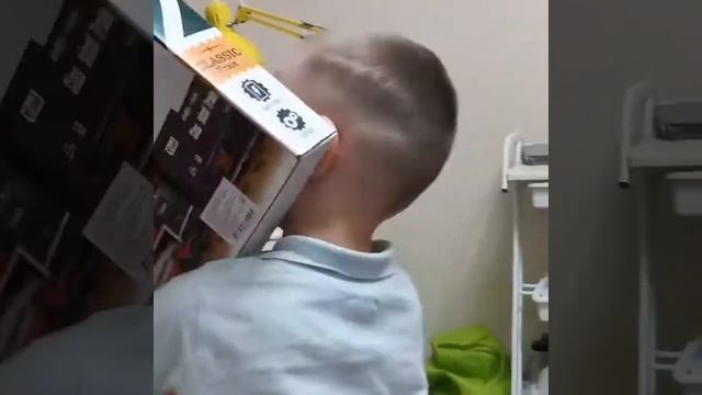 На Рождество Иисус Христос подарки подарил, а мы Ему золото, ладан и смирну смотреть онлайн