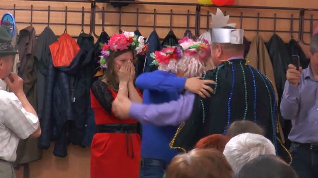 Сказка на юбилее у дяди Валеры смотреть онлайн