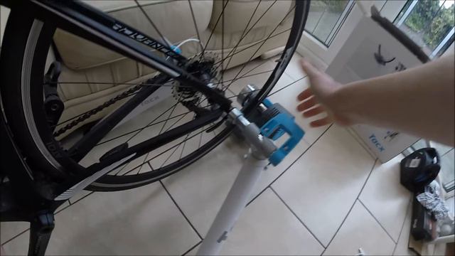 Tacx Flow Smart Trainer Review смотреть онлайн