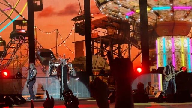 Def Leppard - Animal (Madrid, 24-06-2023) смотреть онлайн
