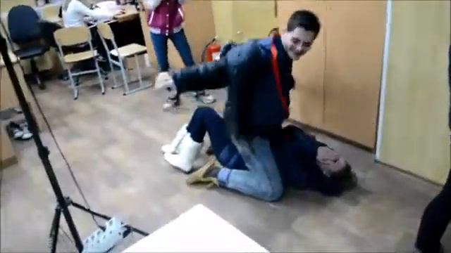 BLOG КАК ПРОХОДИТ ВРЕМЯ НА ПЕРЕМЕНАХ!! смотреть онлайн