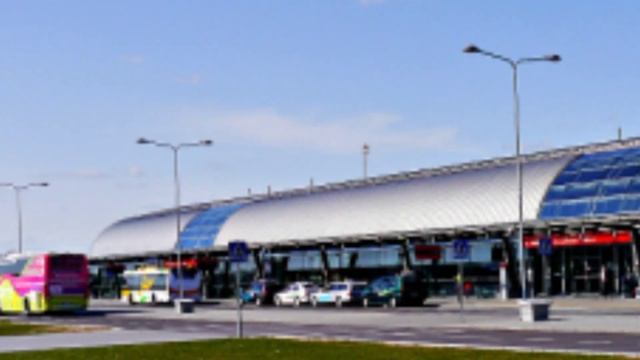 Как с аэропорта Модлин доехать в Варшаву легко и дешево смотреть онлайн