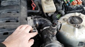 M50B25 Даешь газу провал и хлопки.