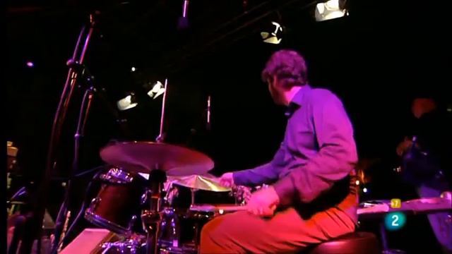 Medeski, Martin & Wood + Soul Bop - Dipshot смотреть онлайн