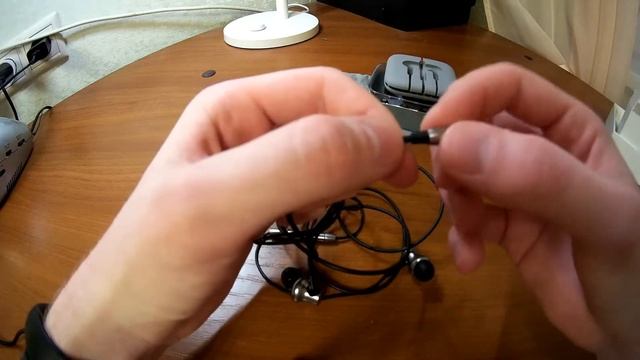 (Новогодний выпуск?). Xiaomi Mi In-Ear Pro HD смотреть онлайн