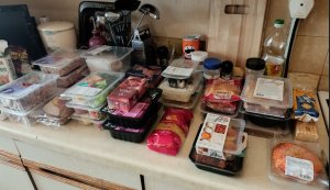 Как я зарабатываю лазая по мусоркам Москвы