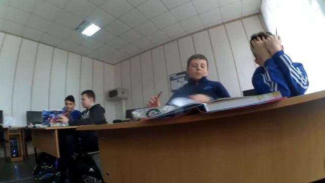 VLOG:Жесть в школе,Трюки на скейте