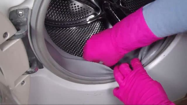 Jak gruntownie wyczyścić pralkę i pozbyć się nieprzyjemnego zapachu z bębna | Domowy sposób смотреть онлайн