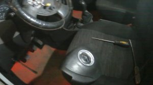 Как снять подушку безопасности РЕНО ЛОГАН.