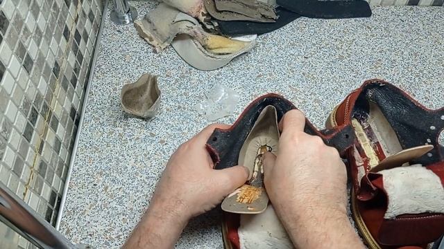 Лайфхак по термоактивации клея в сложных местах смотреть онлайн