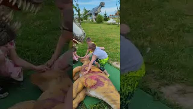 Спасение динозавра #искусственное дыхание 😁 смотреть онлайн