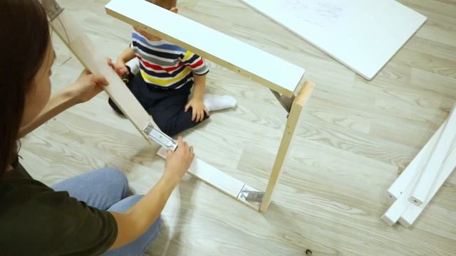 СОБИРАЕМ с СЫНОМ столик из IKEA ! стол SUNDVIK ! ikea table смотреть онлайн