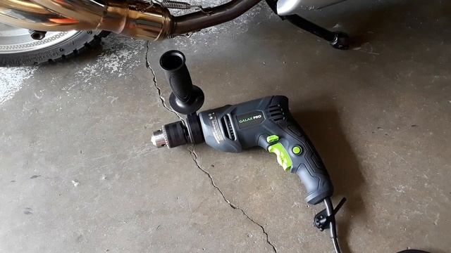 Starting scooter engine with a Drill / Will it work? смотреть онлайн