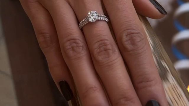 Новогодняя сказка с IQ Diamonds смотреть онлайн