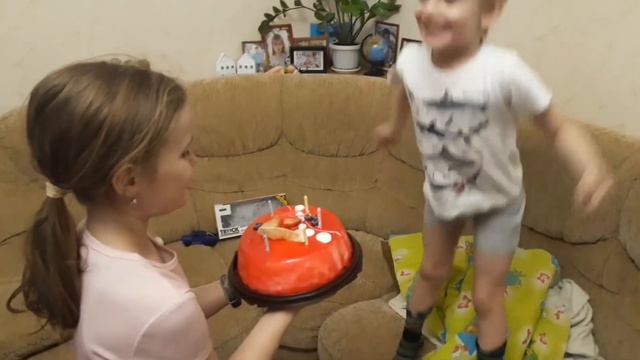 День рождения Димы (5 лет) смотреть онлайн