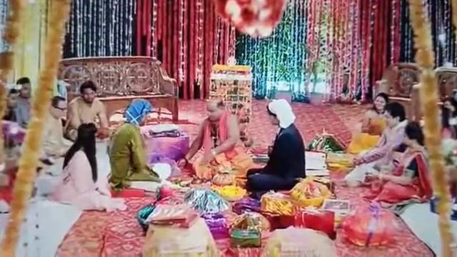 Anuradha Sharma as Kumud Pandey in chhutanki serial for MX Player смотреть онлайн