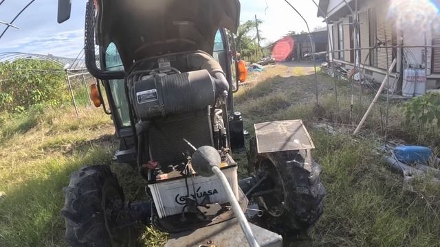 エアコンが冷えないトラクターのコンデンサ詰まりを除去しましたが...#kubotatractor смотреть онлайн