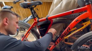 Установка крепления для бутылки на велик.