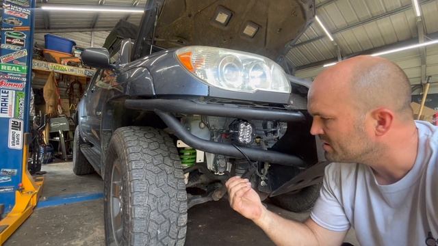 Installing Novsight Light Cube's & Restoring Headlights on my Toyota 4Runner смотреть онлайн