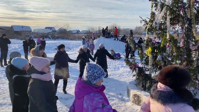 В Утяганово прошёл парад-шествие деревенской техники "Трезвый водитель смотреть онлайн