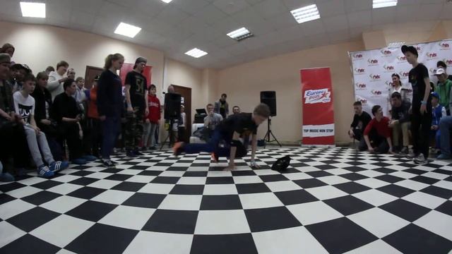 BREAKING BEG 2x2 - ??? VS ??? - 4QUARTERS & FDS ANNIVERSARY 5 смотреть онлайн
