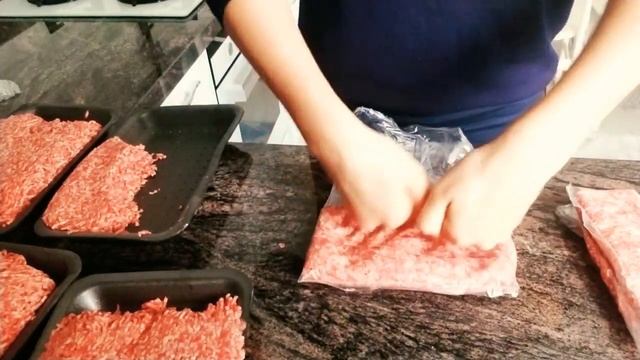 КАК УДОБНО ЗАМОРОЗИТЬ ФАРШ смотреть онлайн