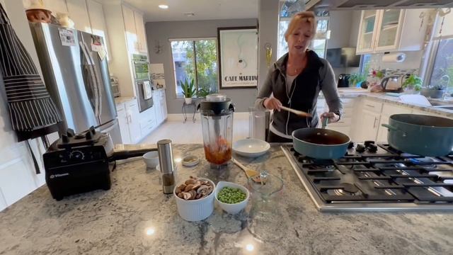 Roasted Red Pepper Pasta| Kathy's Vegan Kitchen смотреть онлайн