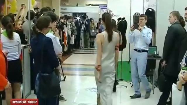 На Уральской интернет-неделе представили одежду из клавиатуры смотреть онлайн