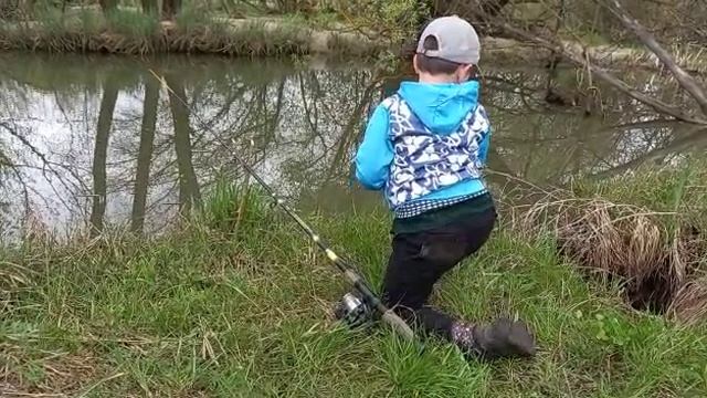 Maxiblog в теме и мы с ним в торговом центре снимаем видео смотреть видео онлайн Maxiblog Макси блог