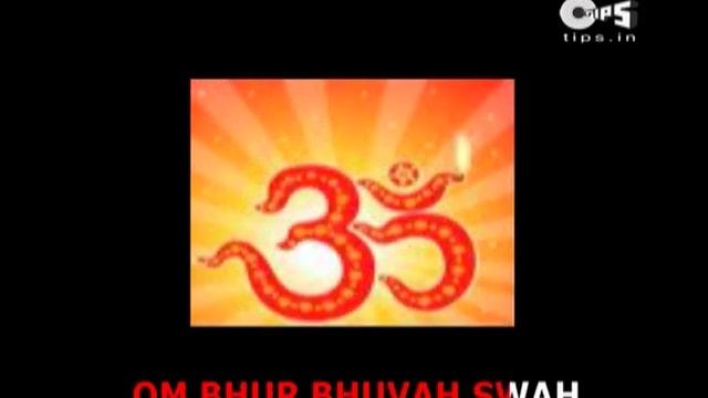 Gayatri Mantra by Alka Yagnik - Om Bhur Bhuvaha Swaha with Lyrics - Sing Along смотреть онлайн