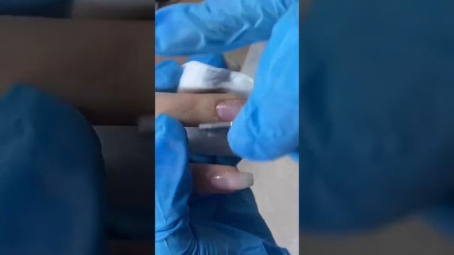 Заклеили ноготь клеем ? смотреть онлайн