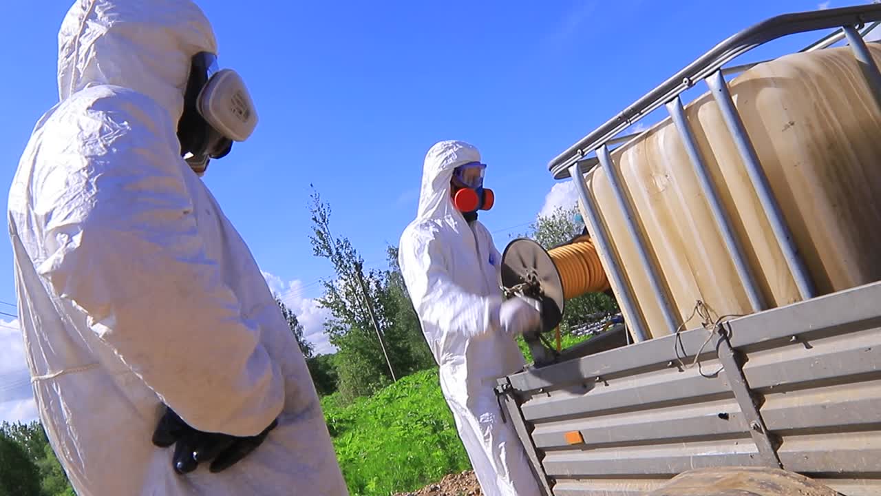 Судиславский район присоединился к борьбе с борщевиком Сосновского