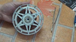 Рыбалка на Кольском . Ставим подшибники на Невскую катушку .