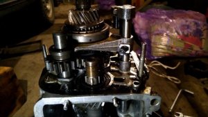 Почему выбивает 5 передачу ВАЗ 2106