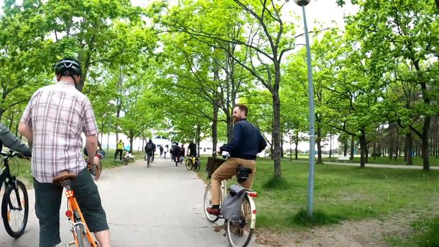 "Ratturikolmapäev nr 79" - rush hour cycling in Tallinn смотреть онлайн