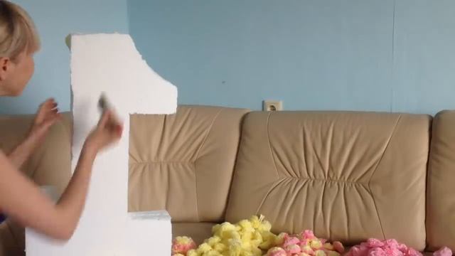 Как сделать объемную цифру из салфеток. Цифра 1 на день рождение смотреть онлайн