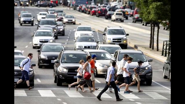 Три простые фразы, которые спасут от штрафа за не пропуск пешехода смотреть онлайн