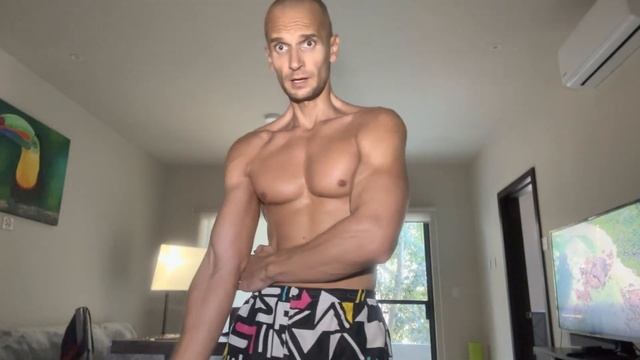 Тренировка бицепса с помощью резинок ( для новичков ) смотреть онлайн