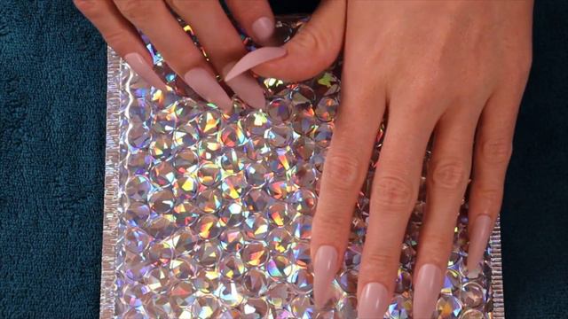 ASMR Holographic packaging (🎧 no talking | tapping & scratching) смотреть онлайн