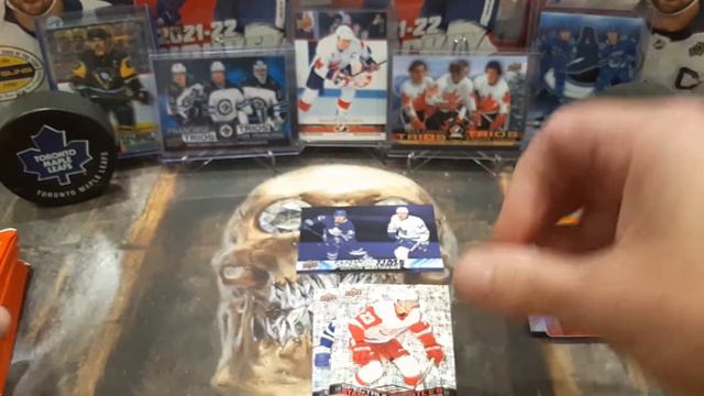 Tim Horton's Hockey Cards!! 2022-23 Hockey Is Out!! смотреть онлайн