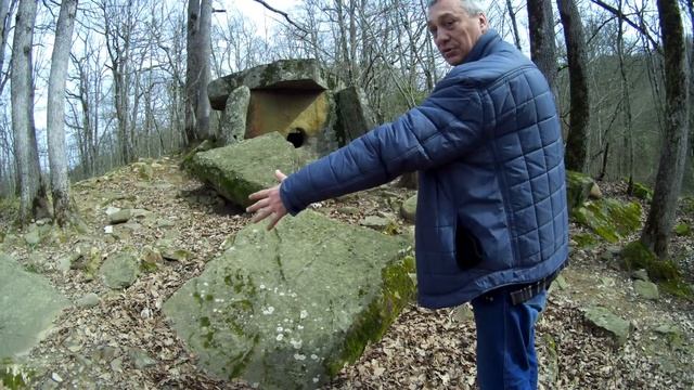 Три дольмена долины реки Пшада смотреть онлайн